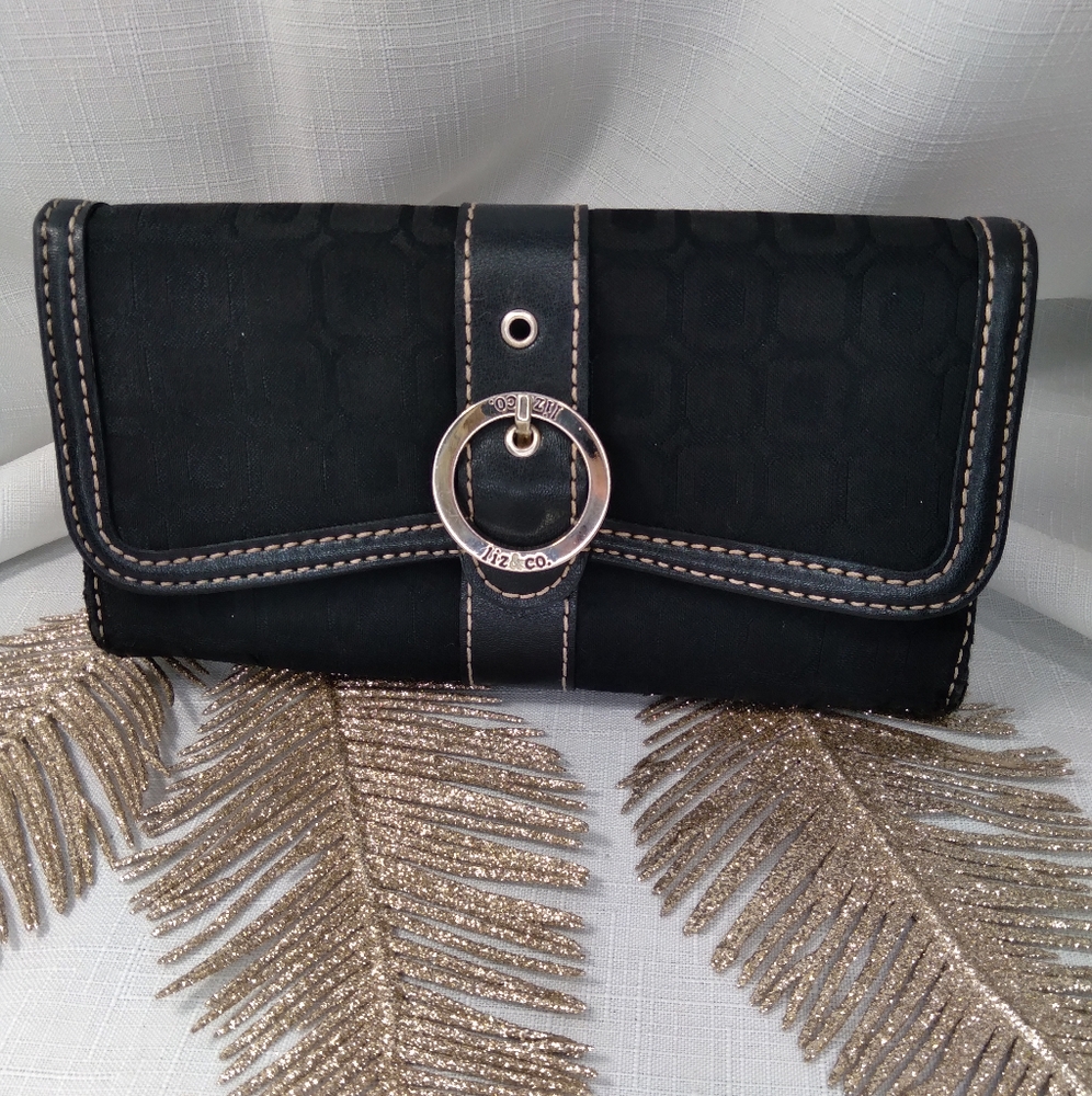 Liz&CO black wallet